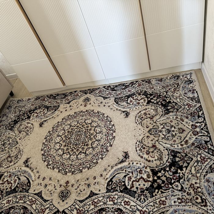 Продам ковер в отличном состоянии