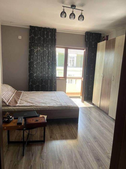 Продава се Четиристаен апартамент в Бургас, Център - 76 кв.м за 1778 €/кв.м - Снимка #4