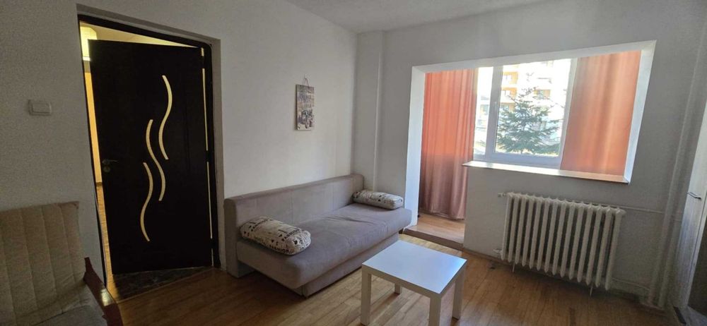 Inchiriez Apartament cu 2 camere-Fainari