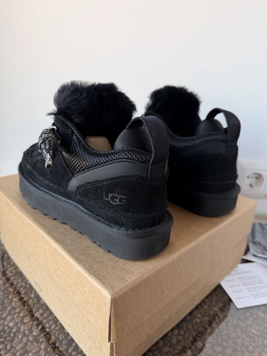 UGG Lowmel Triple Black