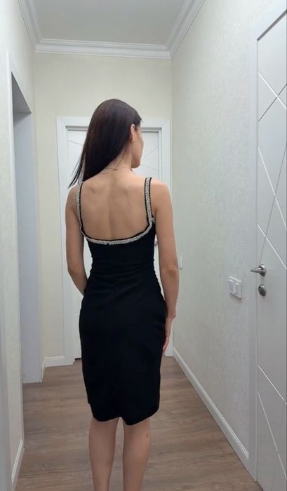 Платье с открытой спиной