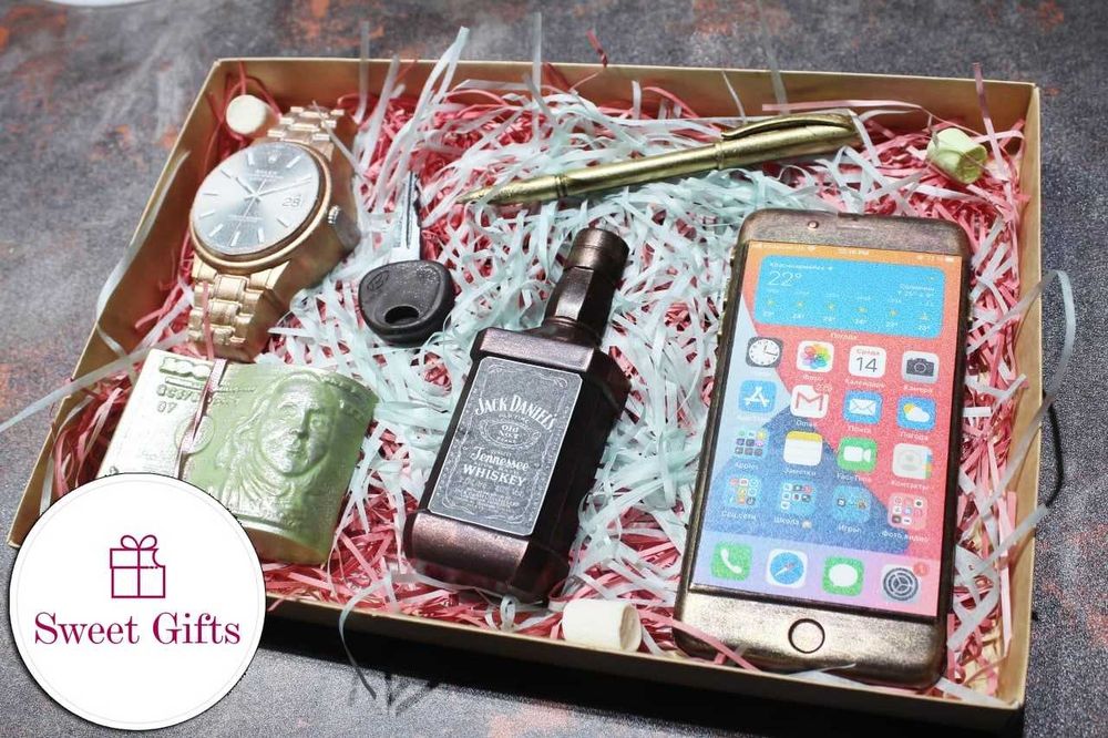 Шоколад ручной роботы. Подароки. Шоколадные фигурки