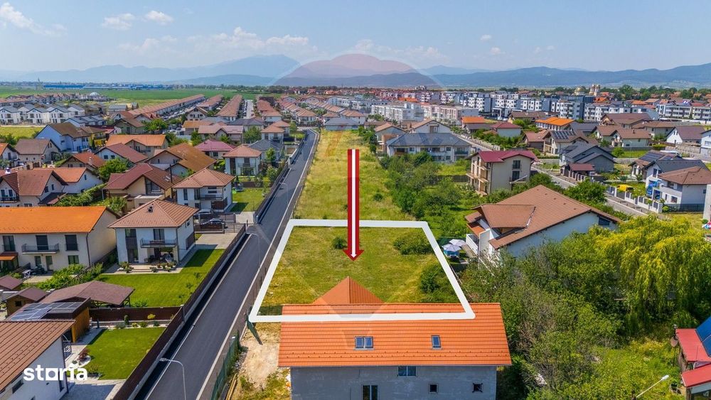 Teren Intravilan | 885 Mp | Ghimbav | View Postăvaru | Comision 0%