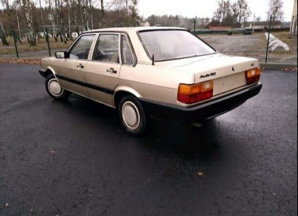 Продам запчасти на Audi 80 CC B2