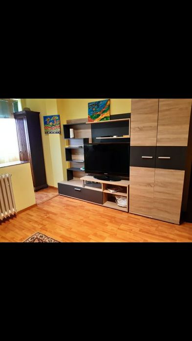 Dau în chirie apartament 2 camere zona Boul Roșu
