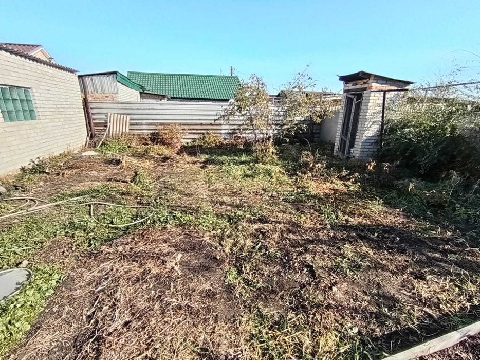 Продается хороший дом в центре города.,