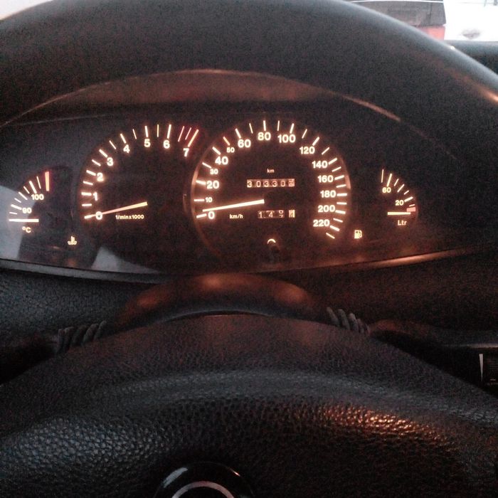 Продам опель омега б на ходу