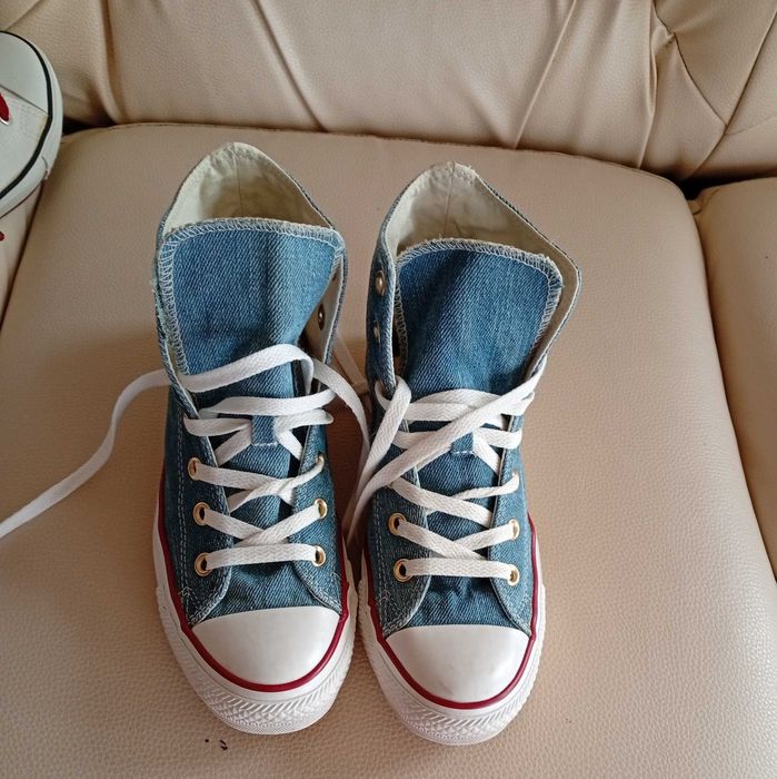 Ghete blugi converse mărime 38