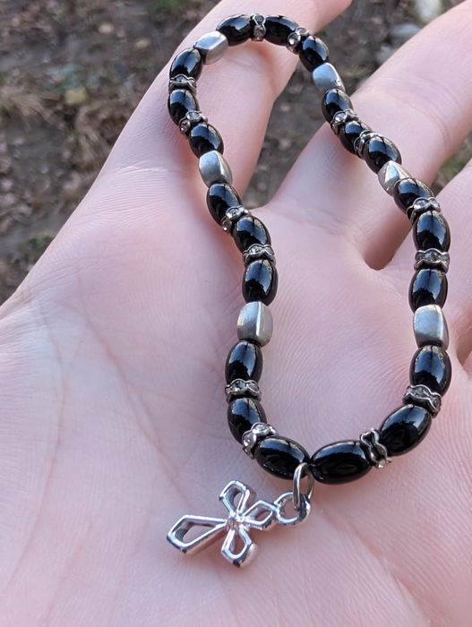 Bratara elastica cu cruciulita