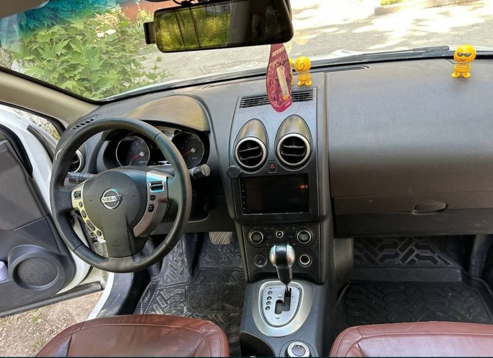 Nissan Qashqai J10 2008 год