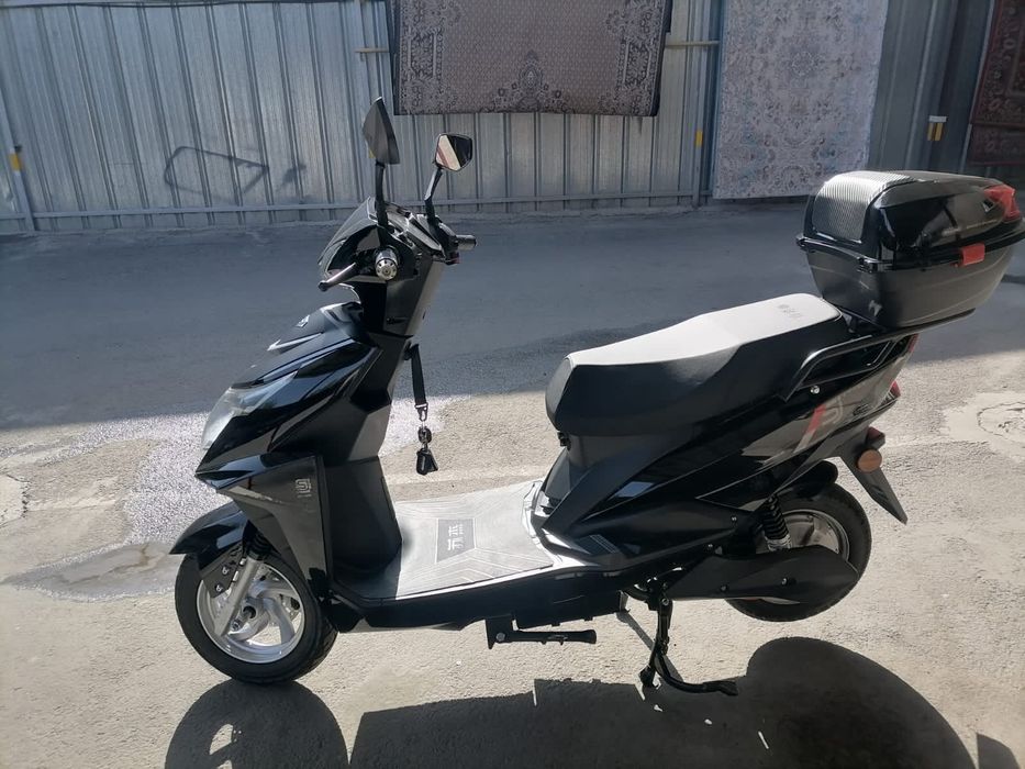 Продам электронный мопед