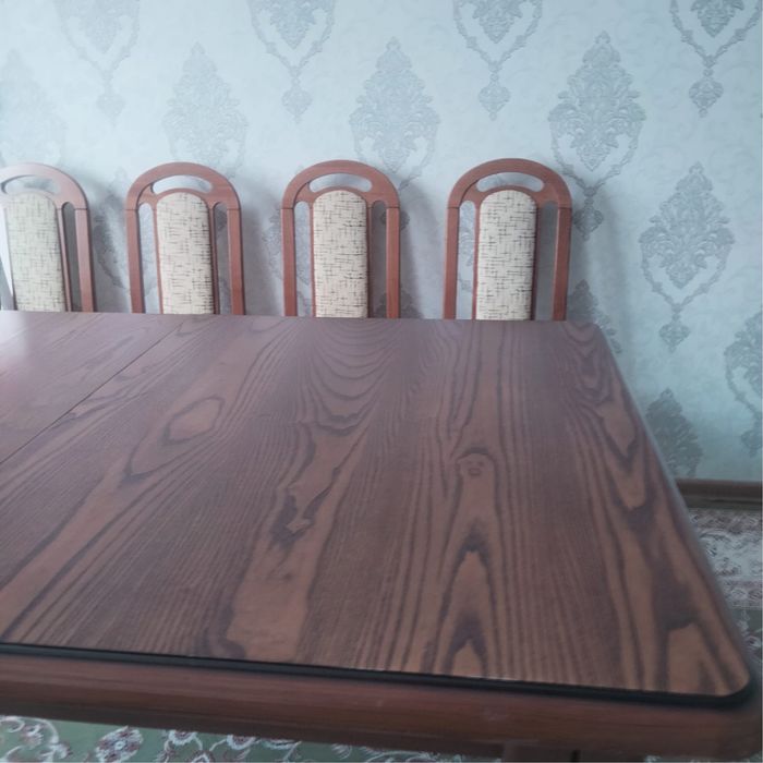 Продам стол и стулья вместе