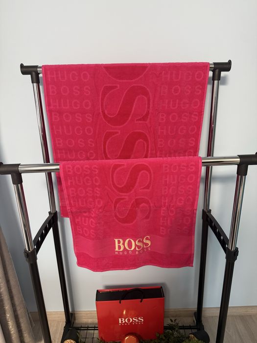 Луксозен комплект хавлии HUGO BOSS + Подаръчна  кутия