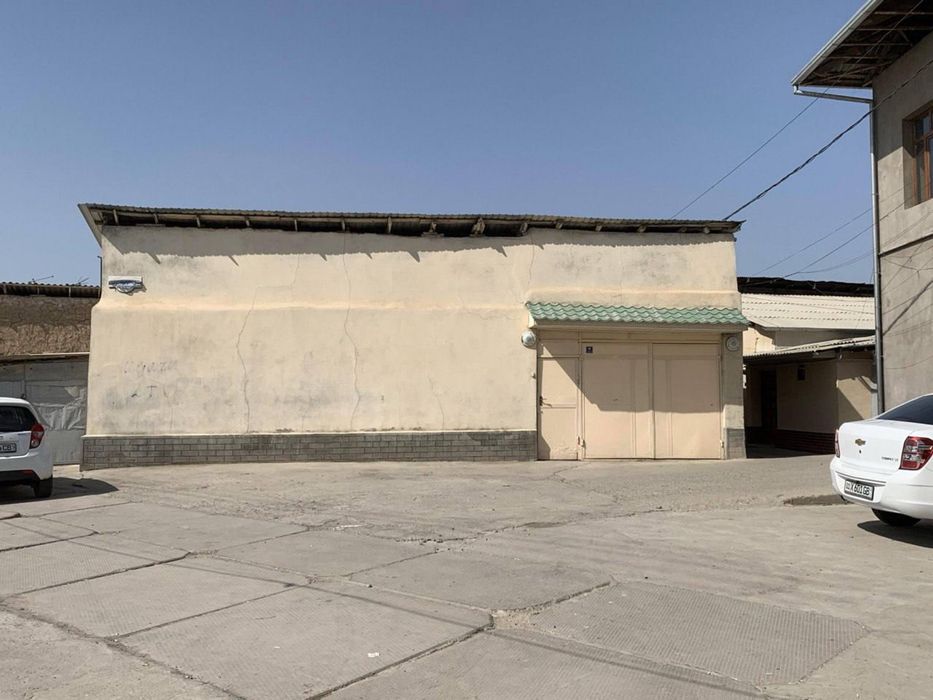 Олмазор т. Фаробий коча юзи 1линада 3,6сотих нежилой(жилой) учун жой