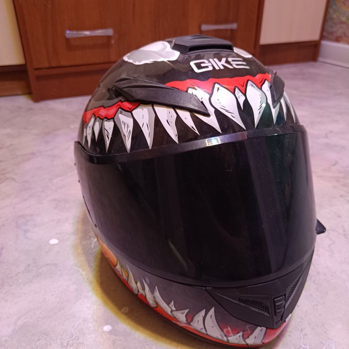 Каска для мотоцикл