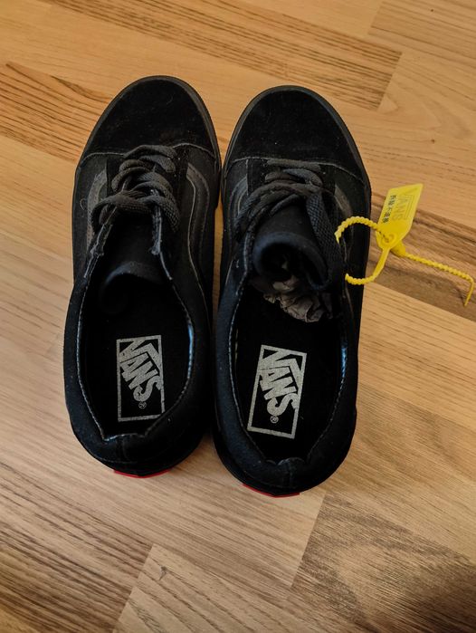 Adidasi Vans nr 37 noi