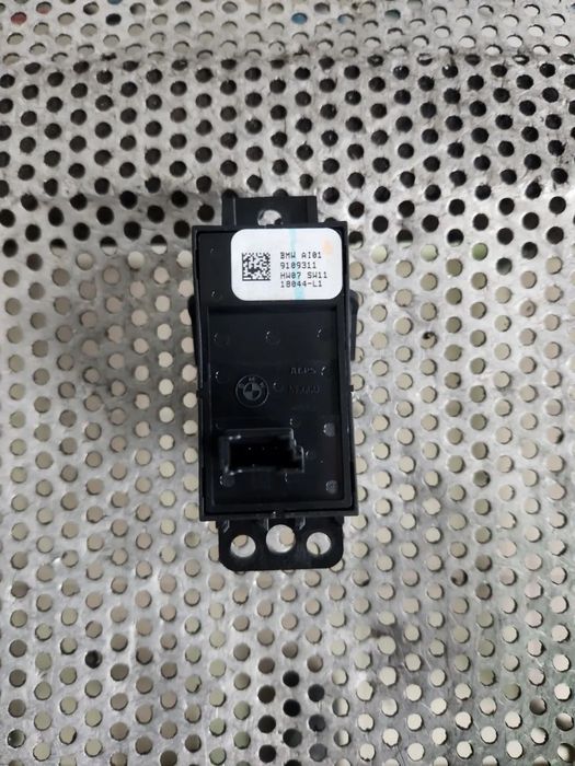 Buton Frana De Mana Bmw X3 X4 G01 G02 F97 G30 G31 Cod  Dezmembrez Bmw X3 G01 - Dezmembrari Arad
