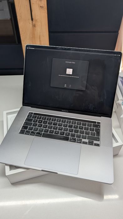 MacBook Pro 16” (2019) – 16GB RAM / 512GB SSD – Отлично състояние