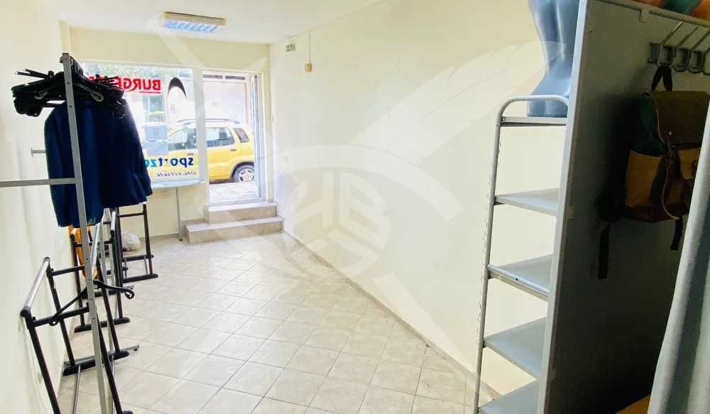 Продава се Офис в Варна, Колхозен пазар - 30 кв.м за 2300 €/кв.м - Снимка #1