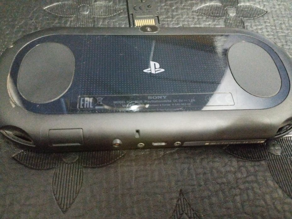 Assalom alekum Ps Vita Sotiladi Original 2000 model