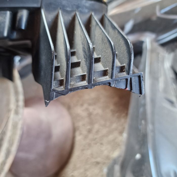 Fiat Tipo 2020 ляв фар