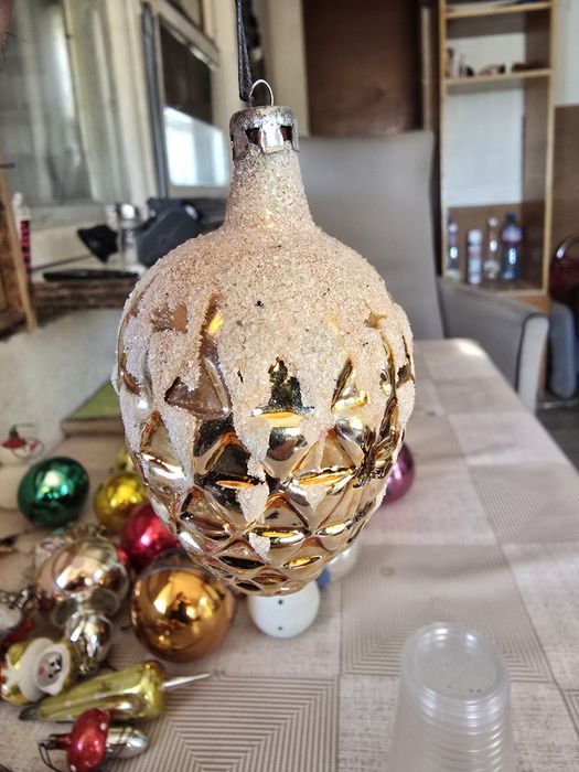 Ретро стъклени играчки за елха