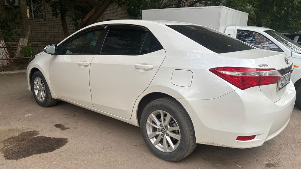 Продам авто Toyota Corolla  2014 г