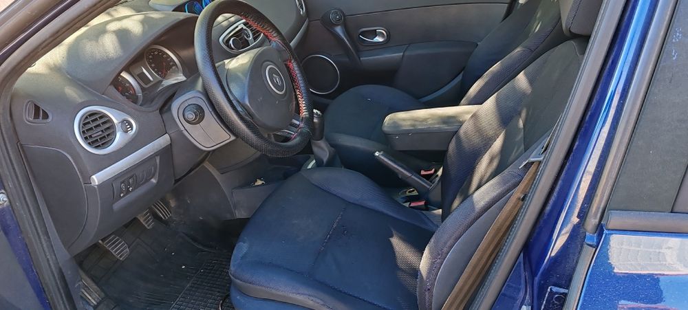 Renault Clio 3 1.4 Benzina,Proprietar. Pentru dezmembrat sau reparat
