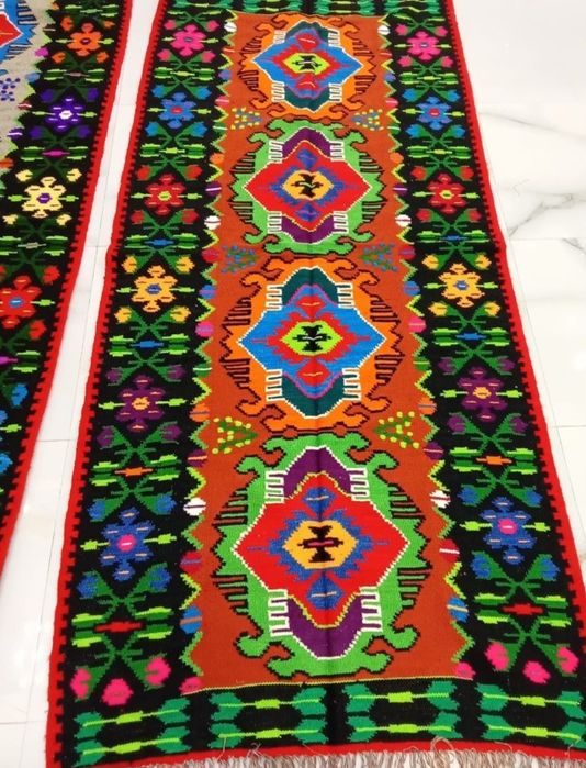 Vând covare tradiționale originale 100 la 100