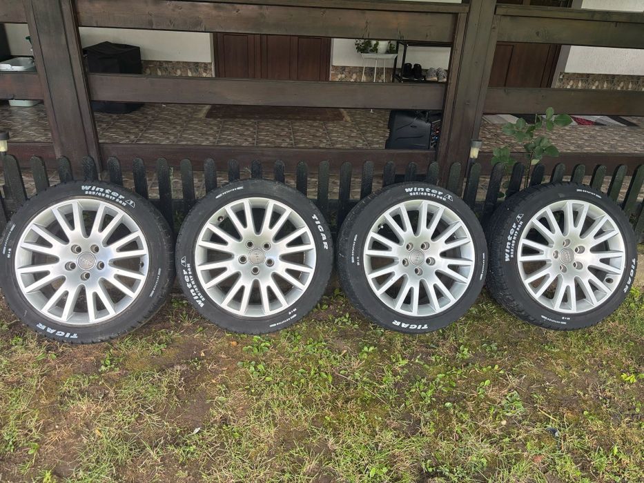 Vând jante Audi R17