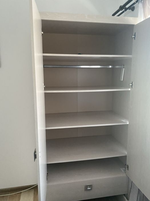 Dulap haine stare excelenta