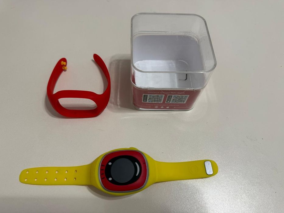 Ceas Smartwatch copii MyKi, GPS, touch, Rosu/Galben