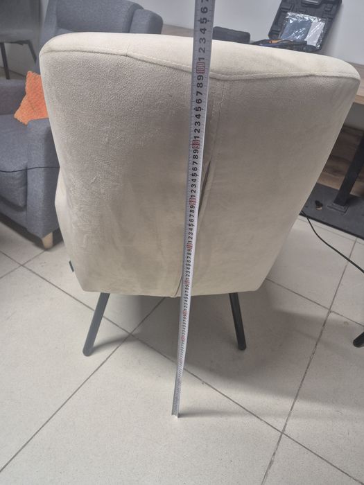 Кресло, столик, стулья