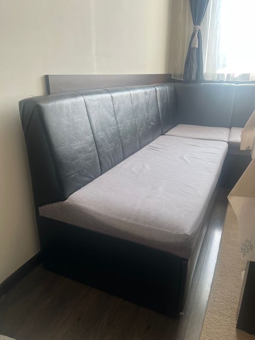 Ъглов диван за кухня