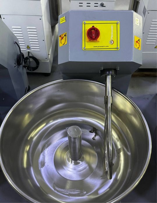 Mishalka sotiladi xamir qorgich