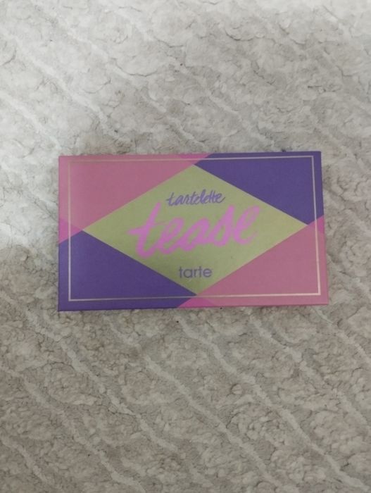 Paleta eyeshadow Tarte
