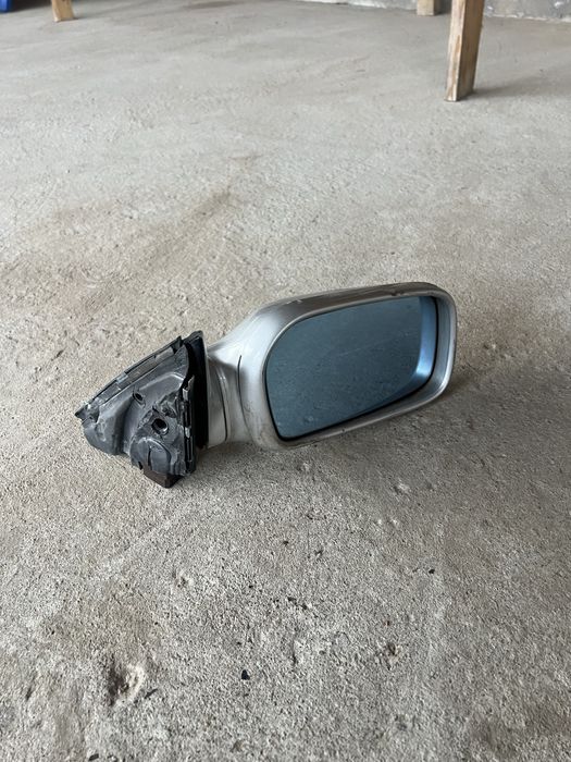 Боковое зеркало ауди с4 серебристый