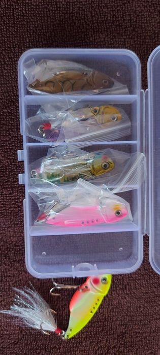 5бр блесни,клатушки ,цикади за спининг риболов, воблер