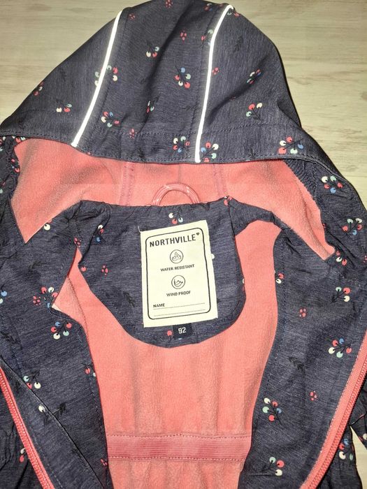 Combinezon +geaca+ pantaloni impermeabile,mărimea 922