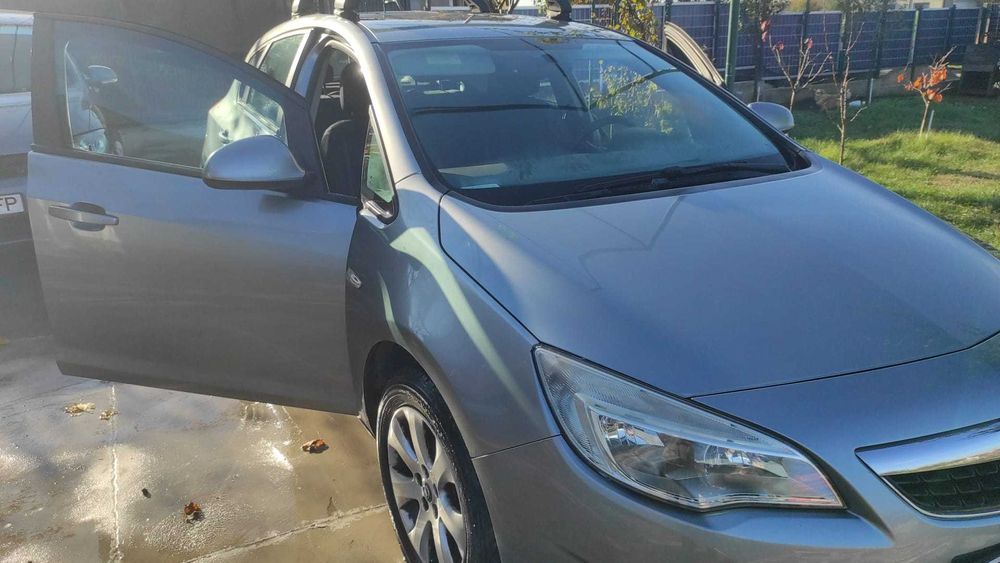 OPEL ASTRA J 1,6 benzina