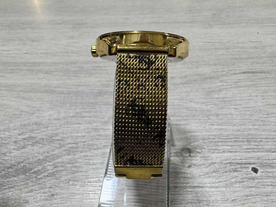 Дамски часовник GUESS CLAUDIA W1279L2