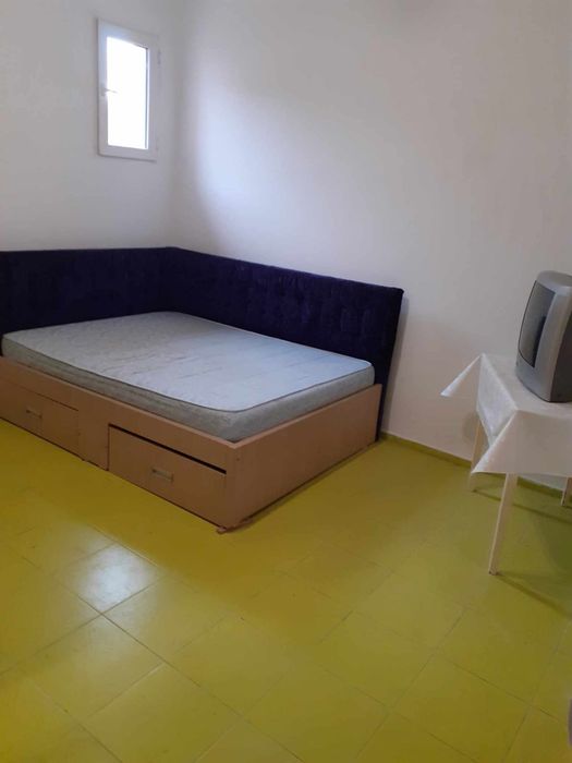 Închiriez garsoniera
