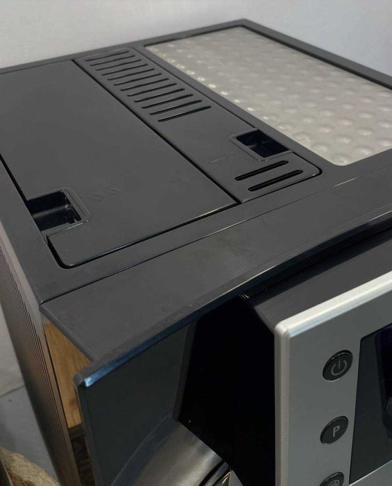 Кофемашина DeLonghi Dinamica / Dinamicd Plus бесплатный доставка