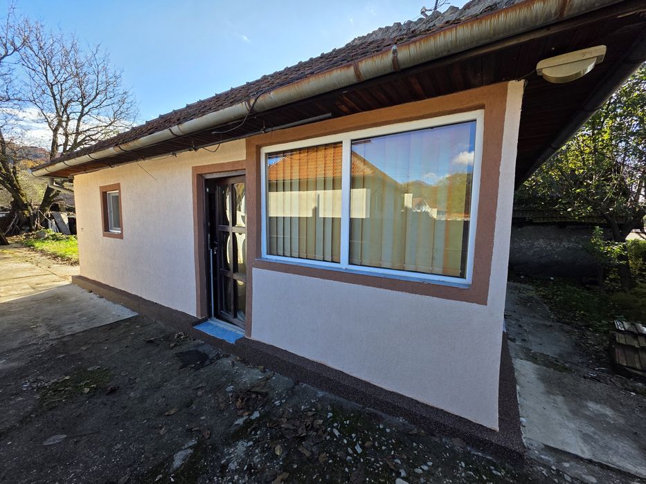 Casa in Cimpa strada principala