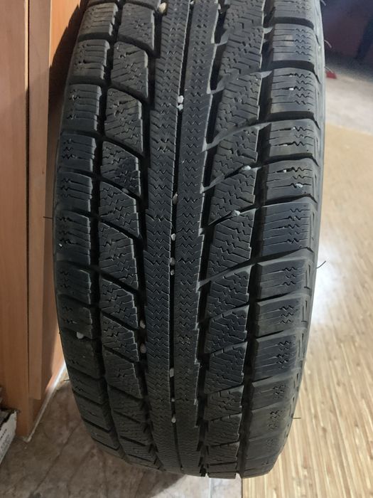 Продам резины комплект