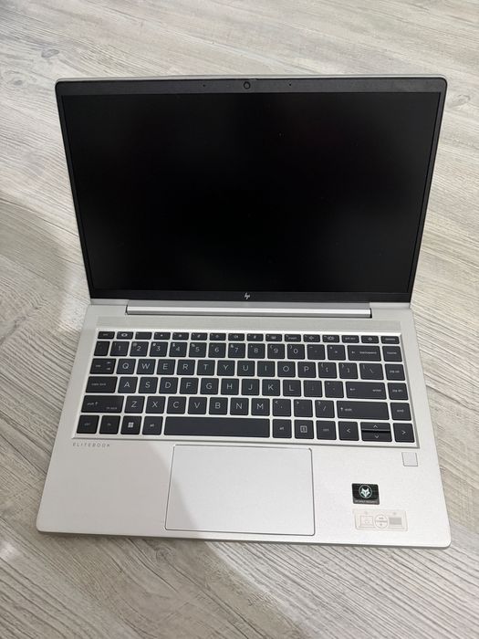 HP Elitebook 545 G9