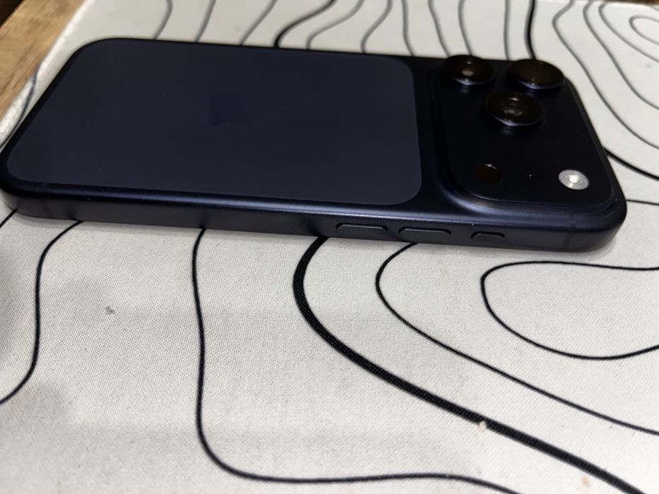 iPhone 17 pro с гарантией
