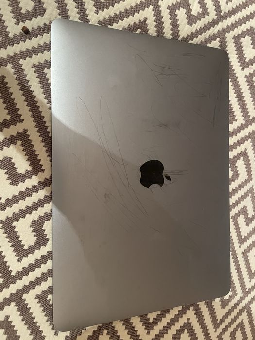 MacBook Pro 13” (Touch Bar, Intel, 2018–2020 жылдар)