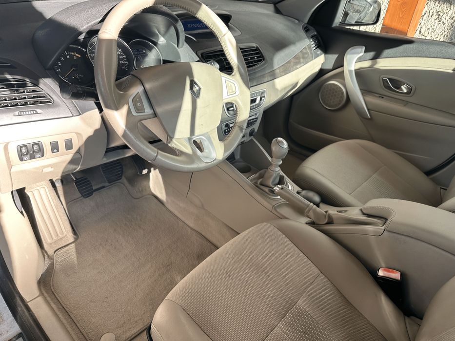 RENAULT Fluence 2010 — imagine 5