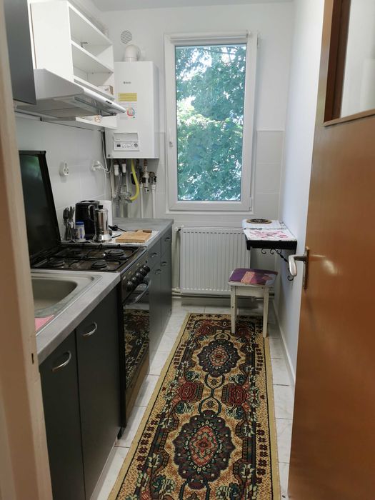 Vand apartament cochet, zona linistita. Carpati 1